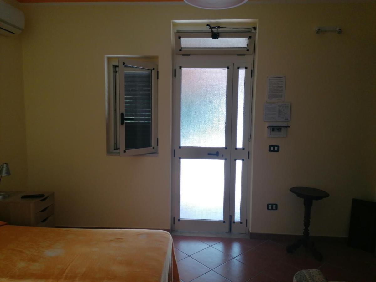 Il Mare Di Elea Apartment Ascea Bagian luar foto